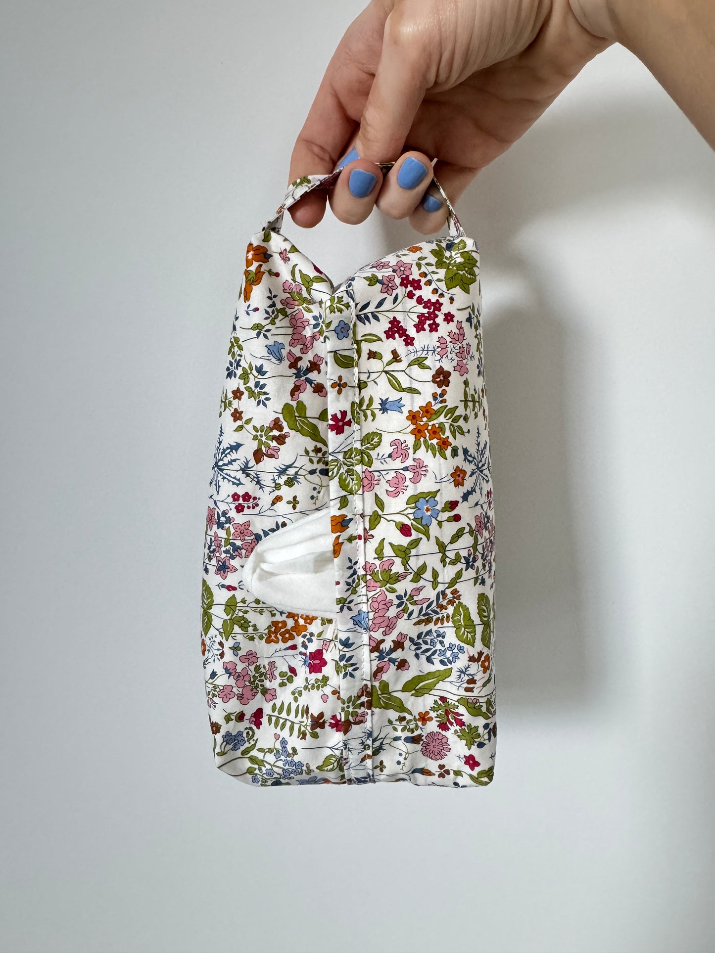 Animal scene Liberty Wipe cover