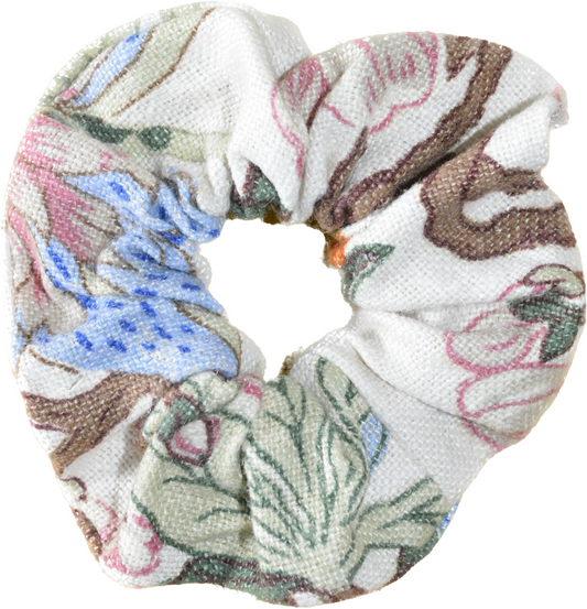 Magnolia scrunchie