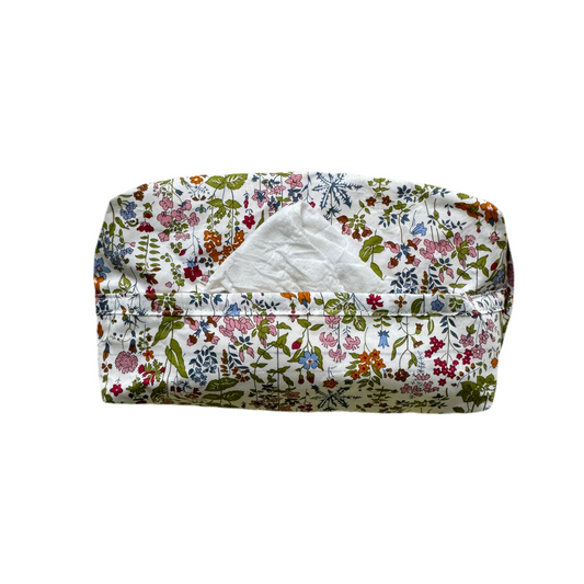 Animal scene Liberty Wipe cover